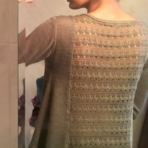 Long sleeved green T-shirt c